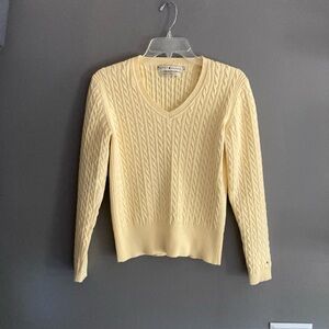 Butter Yellow Classic Cable Knit Tommy Hilfiger Sweater Size Medium